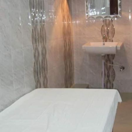 Tripathi Paying Guest House Varanasi Exterior photo